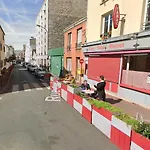 2p With Patio Near Paris Апартаменты *