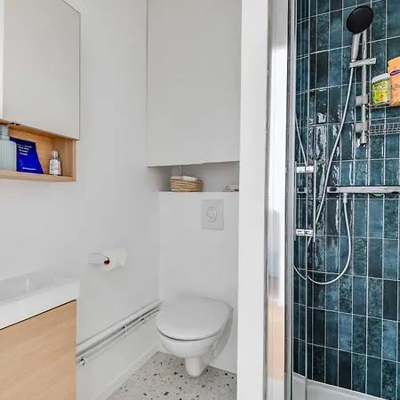 2p With Patio Near Paris Apartment *