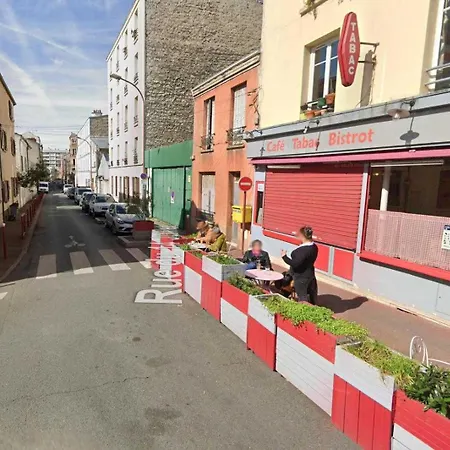 2p With Patio Near Paris דירה *
