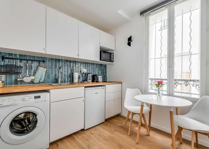 2p With Patio Near Paris Apartman
